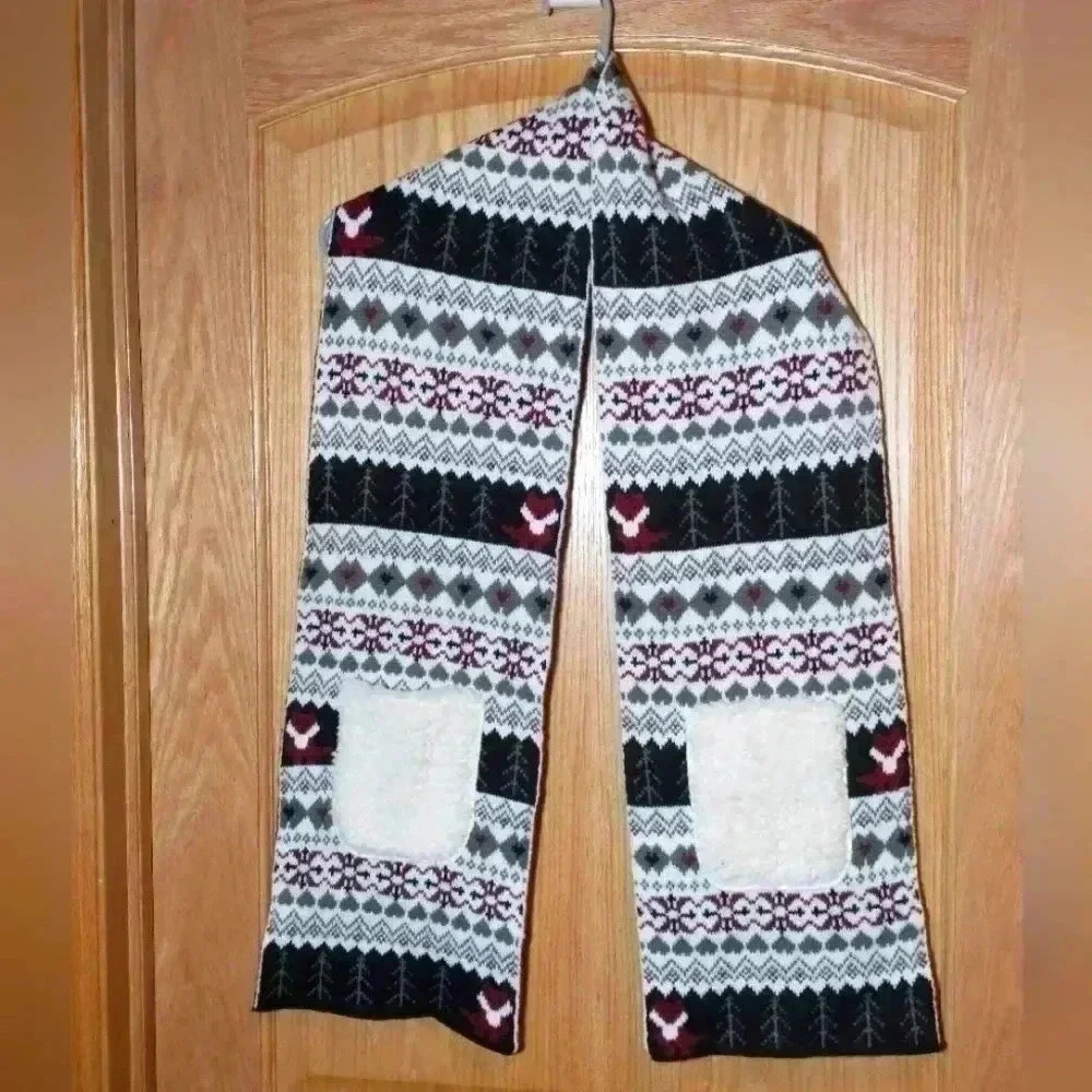 Quagga scarf with pockets